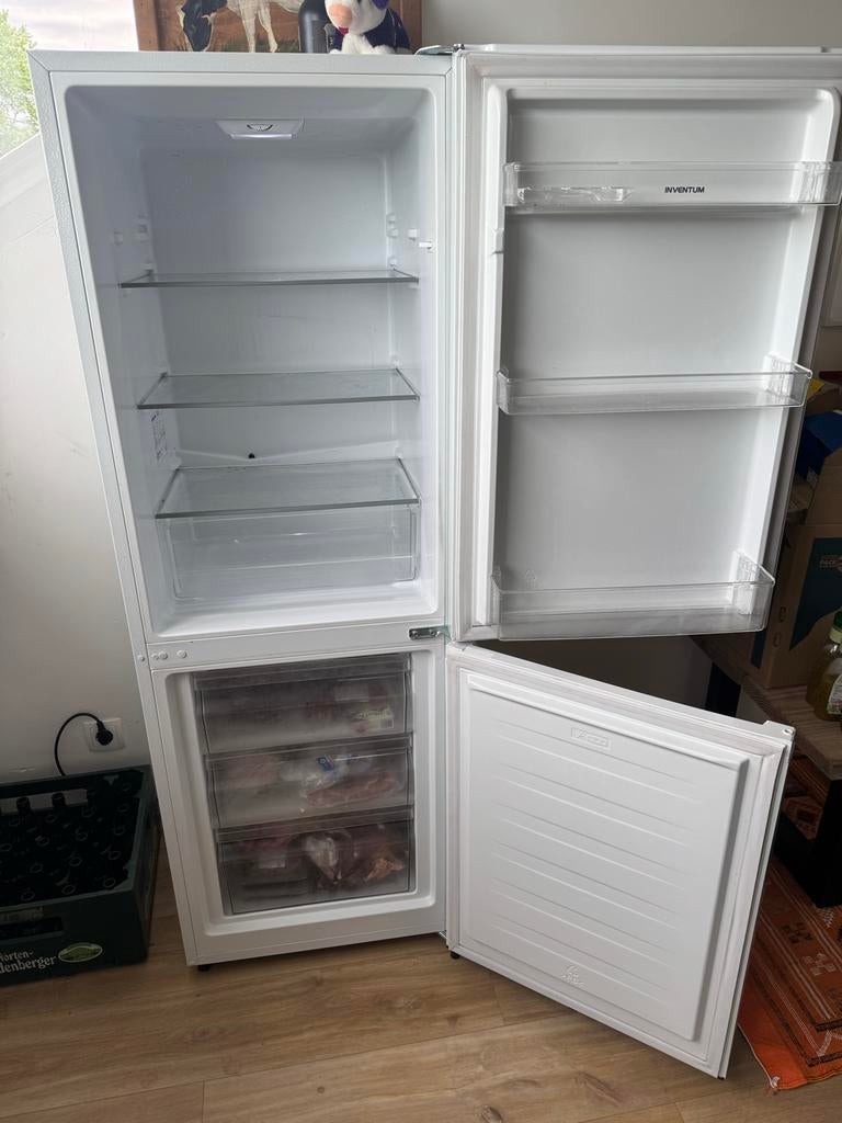 Inventum Koel-vriescombinatie, Witgoed en Apparatuur, Koelkasten en IJskasten, Ophalen, 200 liter of meer, 60 cm of meer, Met aparte vriezer