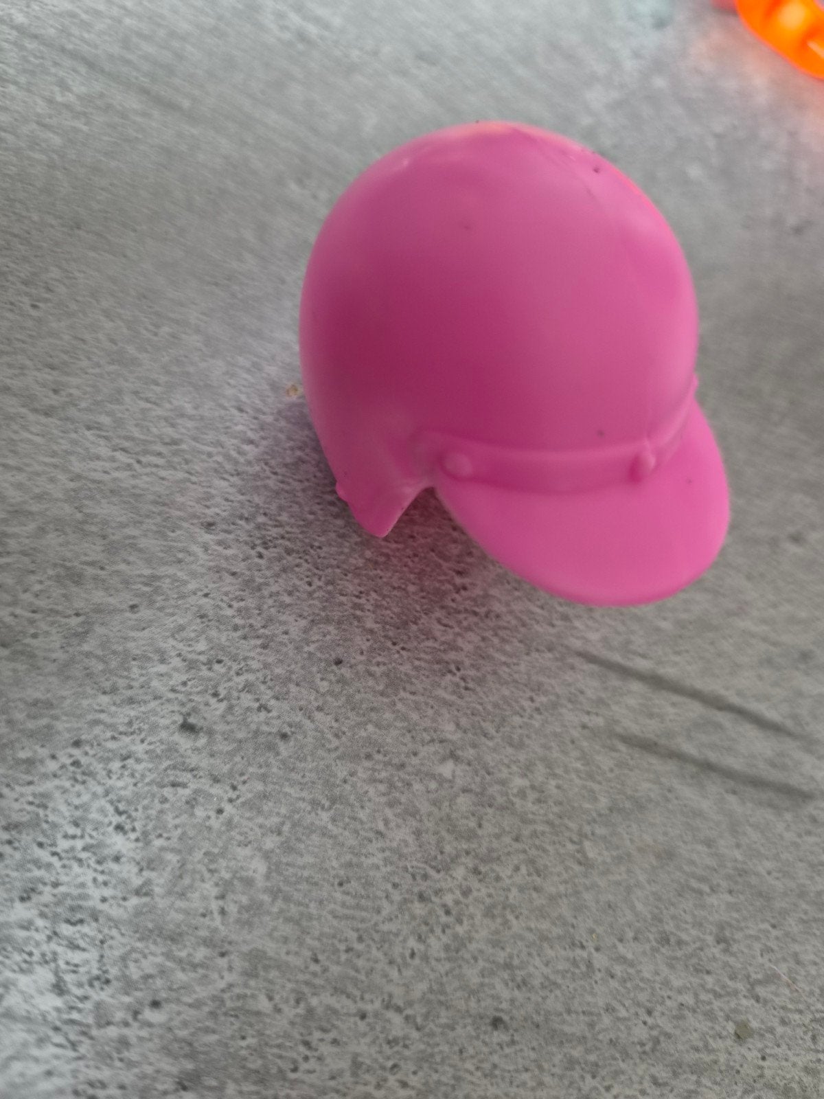 Roze Barbie paardrijhelm - Accessoire voor Barbiepop, Ophalen of Verzenden