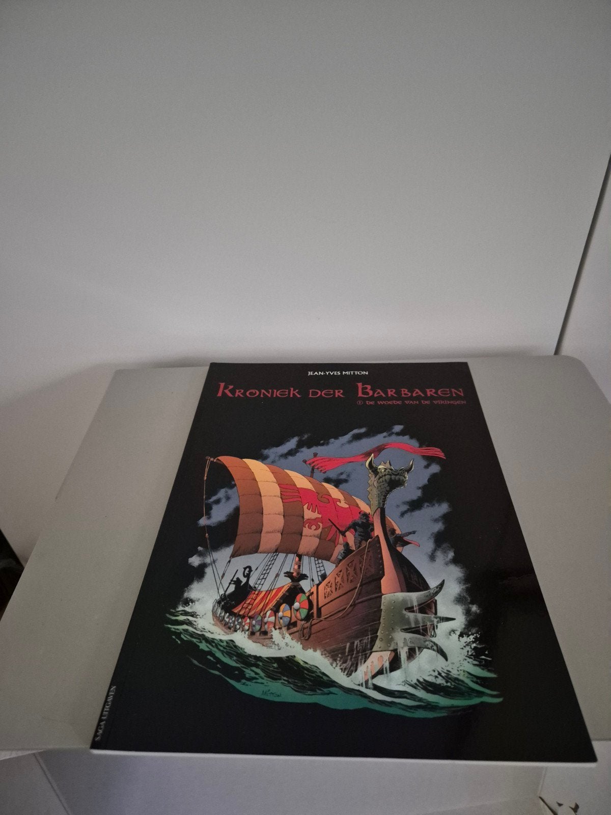 Kroniek der Barbaren 1 - De woede van de Vikingen Softcover, MITTON, Eén stripboek, Ophalen of Verzenden, Zo goed als nieuw