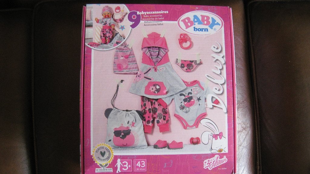 BABY BORN DE LUXE KLEDINGSET 43 CM POP MET 9 ACCESSOIRES, Kinderen en Baby's, Ophalen of Verzenden, Nieuw, Babypop