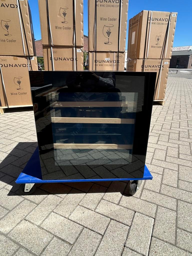 Dunavox DVN25.65DB.TO – luxe inbouw wijnkoelkast, Witgoed en Apparatuur, Koelkasten en IJskasten, Minder dan 75 liter, Ophalen