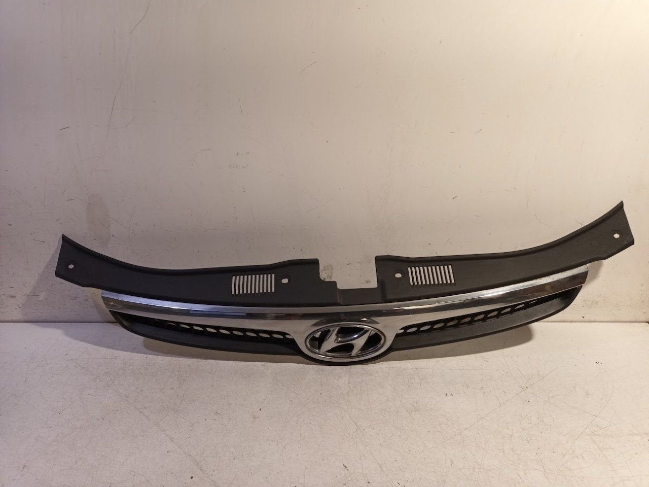 Grille Hyundai i30, Onderdelen@venauto.nl, Van der Ven Autorecycling B.V., Gebruikt, Ettenseweg 76, 4706 PB Roosendaal, The Netherlands