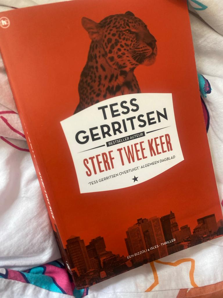 Sterf Twee Keer - Tess Gerritsen (Rizzoli & Isles), Boeken, Ophalen of Verzenden, Zo goed als nieuw, Nederland