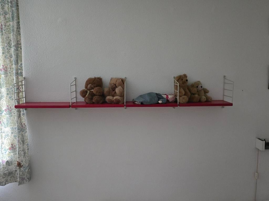 Vintage String wandplankjes, rood, Deens design, Antiek en Kunst, Kunst | Designobjecten, Ophalen