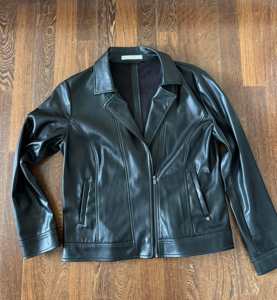 Betty & Co jasje zwart, Kleding | Dames, Ophalen of Verzenden, Zo goed als nieuw, Maat 42/44 (L), Zwart