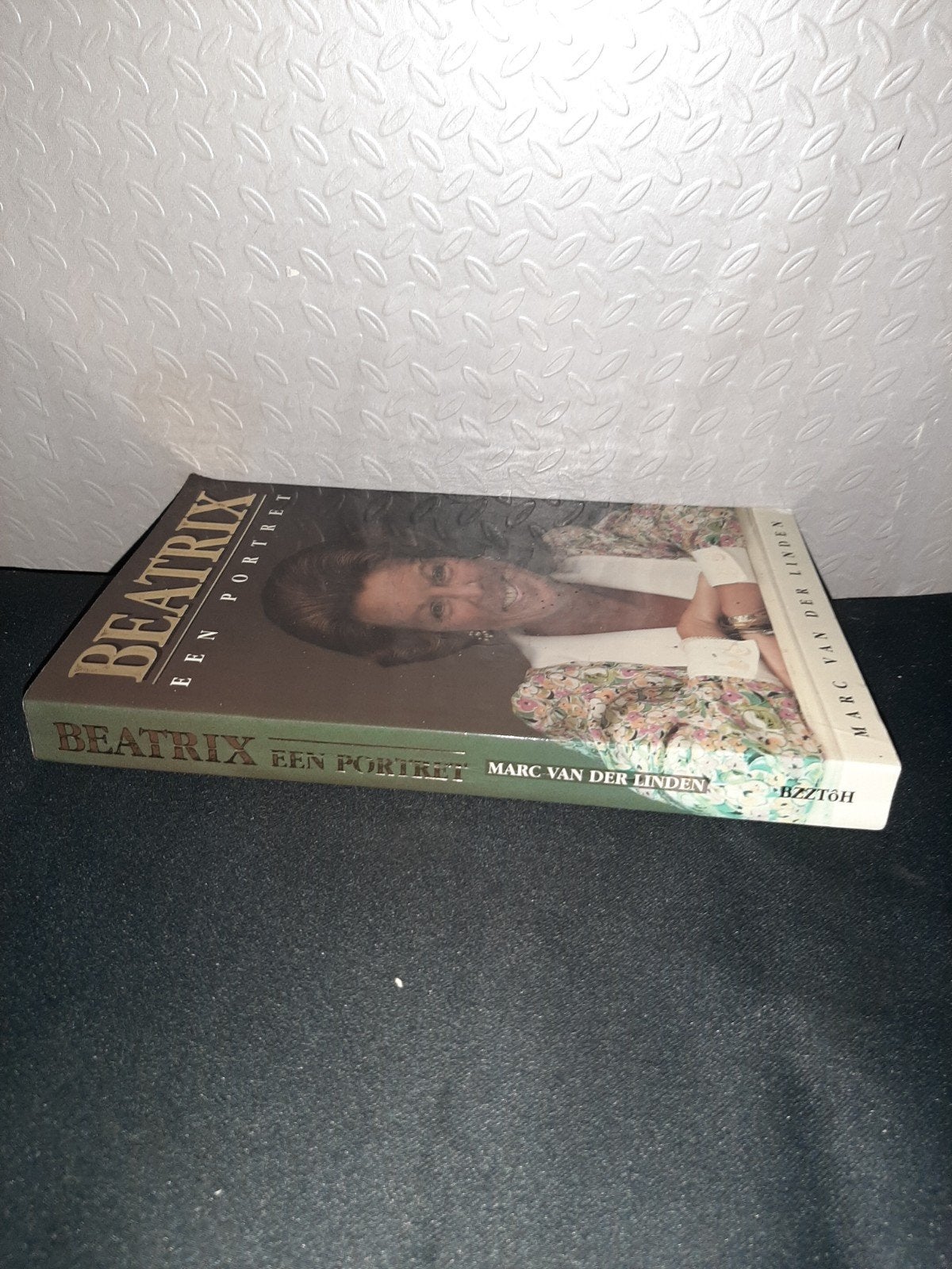 Beatrix: Een Portret - Marc van der Linden, Ophalen of Verzenden, Gelezen, Marc van der Linden, Politiek