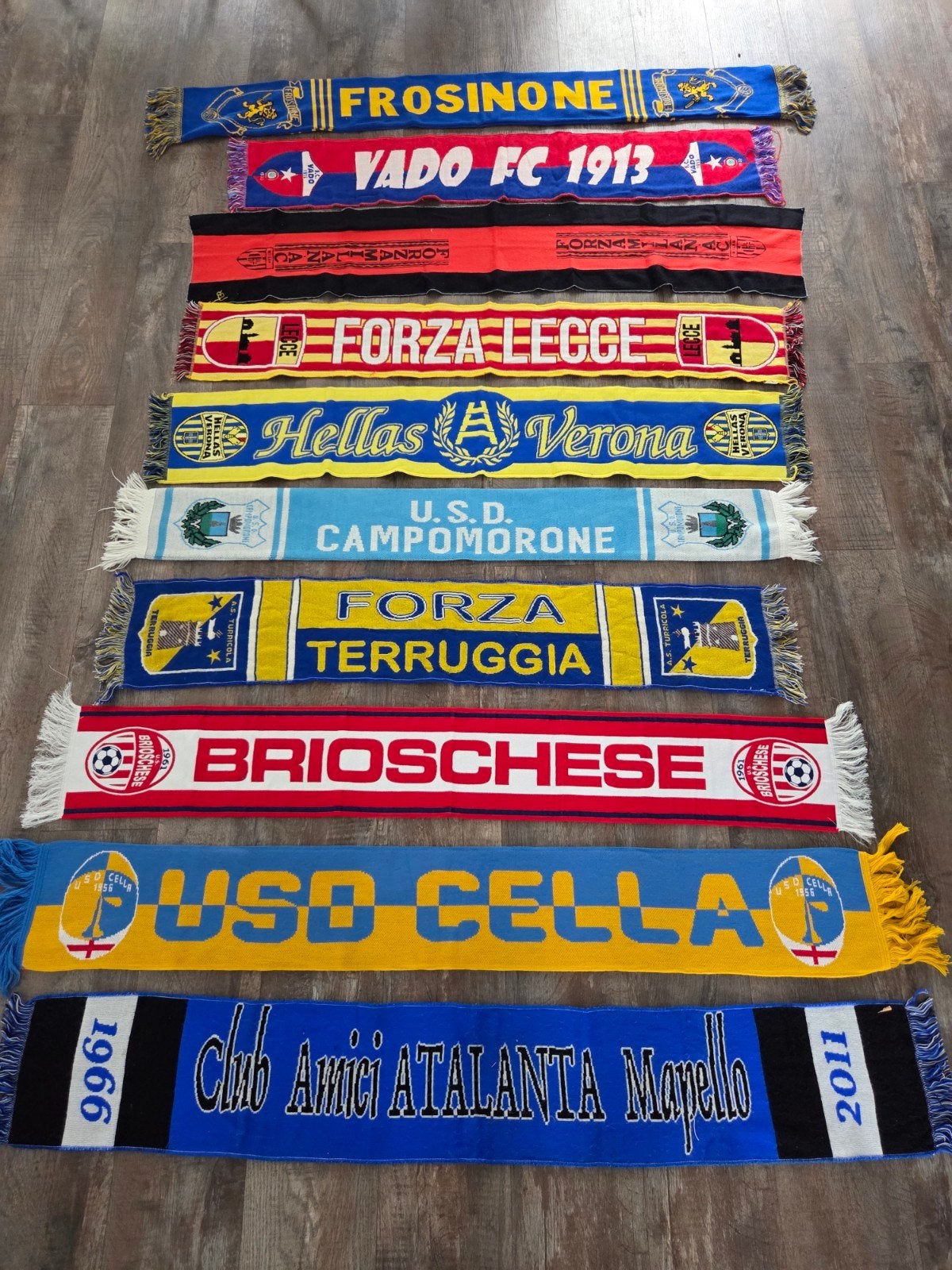 Voetbalsjaals Italië (4), Verzamelen, Sportartikelen en Voetbal, Ophalen of Verzenden, Zo goed als nieuw, Buitenlandse clubs, Vaantje of Sjaal