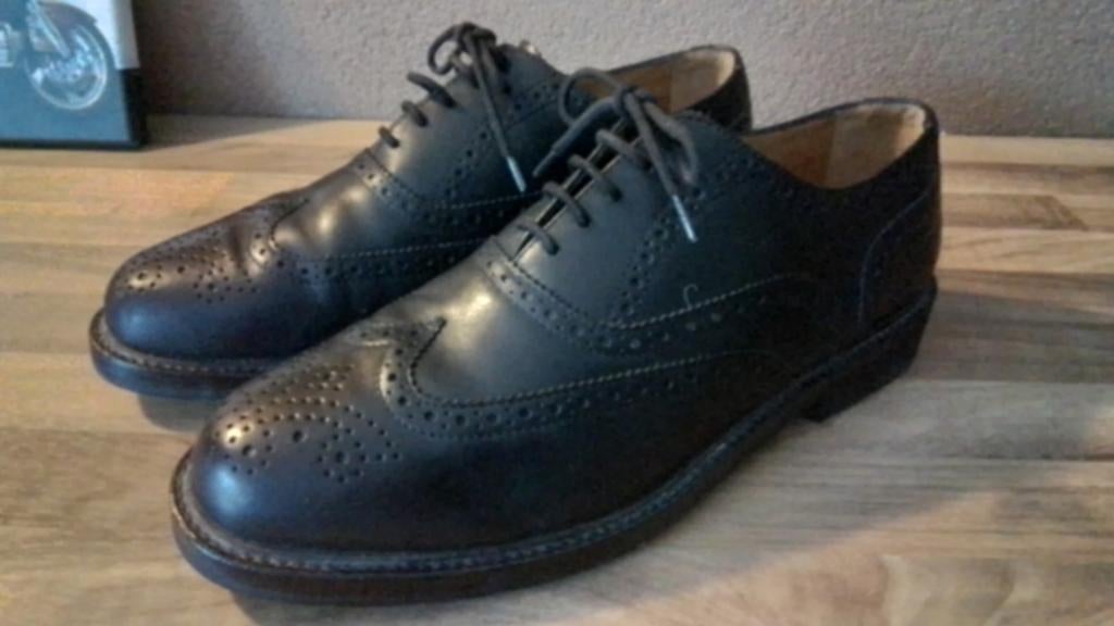 Van Lier  , zwarte gaatjes brogues sportsline  , 43,5, Kleding | Heren, Schoenen, Loafers, Zwart, Van Lier, Ophalen of Verzenden