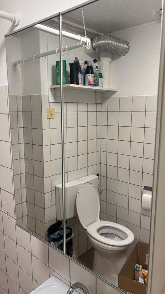 IKEA Badkamer Spiegelkast met Stopcontact, Ophalen, 50 tot 100 cm, Minder dan 25 cm, Minder dan 100 cm