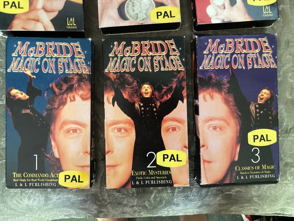 Jeff Mc Bride on stage - 3 VHS videobanden magic- goochelen, Alle leeftijden, Ophalen, Gebruikt, Documentaire