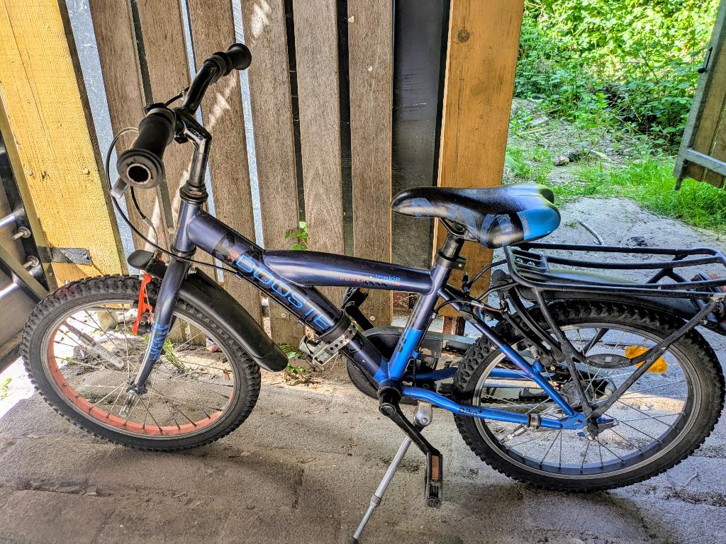 Loekie kinder fiets 18 inch, Terugtraprem, Gebruikt, Loekie Booster, Ophalen of Verzenden