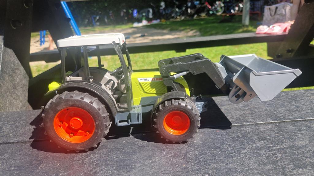 Claas Tractor met voorlader - Speelgoed, Ophalen of Verzenden, Zo goed als nieuw