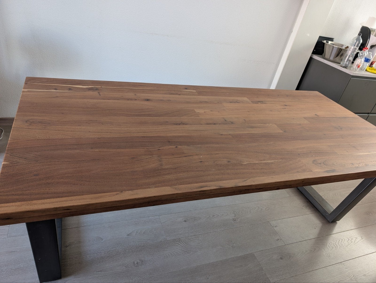 Charly eettafel van mangohout met metalen poten, Gebruikt, 100 tot 150 cm, 200 cm of meer, Vijf personen of meer
