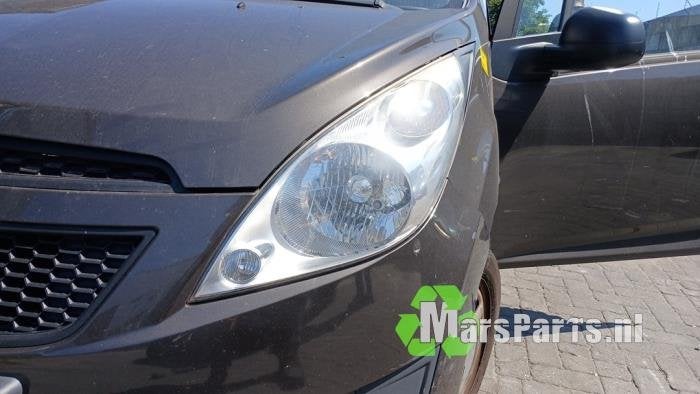 Koplamp links van een Chevrolet Spark, Gebruikt, -, -, Ophalen of Verzenden