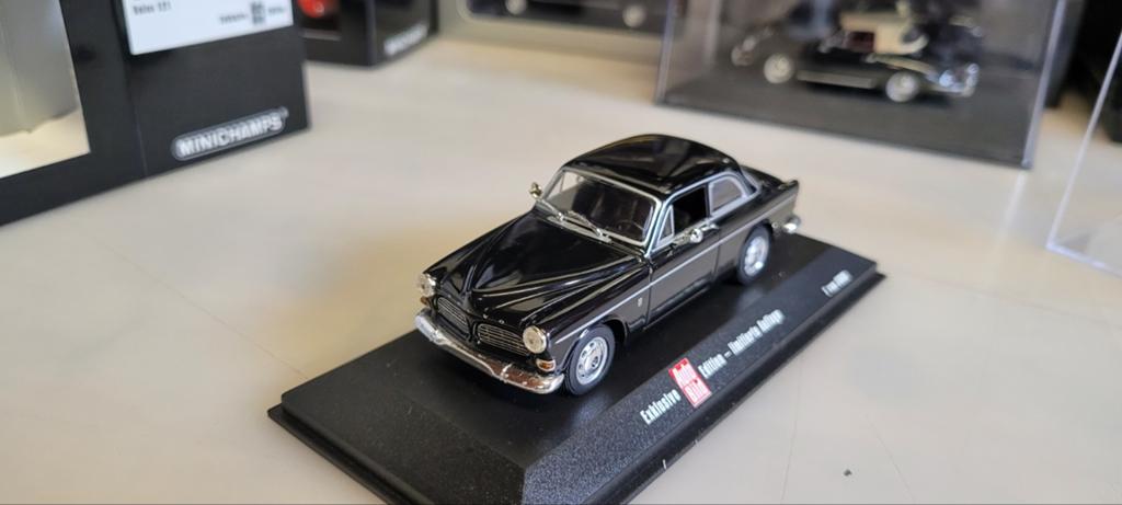 Minichamps Volvo 121 Amazon, Hobby en Vrije tijd, Modelauto's | 1:43, Ophalen of Verzenden, Zo goed als nieuw, Auto, MiniChamps