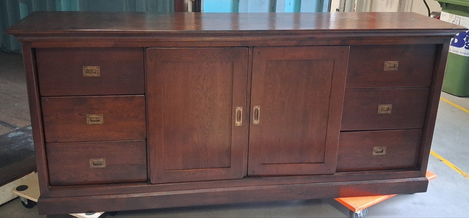 Massief Eiken Dressoir - 217x52x95H, Ophalen, Gebruikt, Met lade(s), Eikenhout