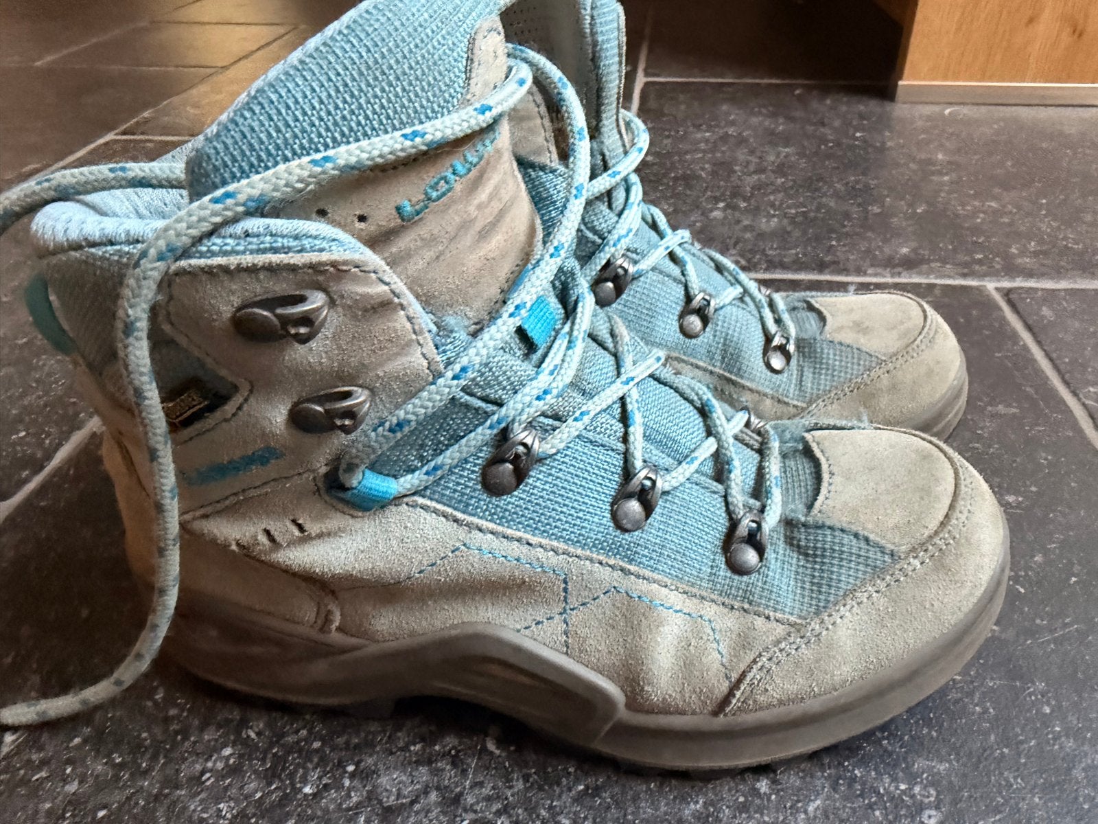 Lowa Kody III GTX Mid Junior wandelschoenen maat 35, Ophalen of Verzenden, Gebruikt, Schoenen