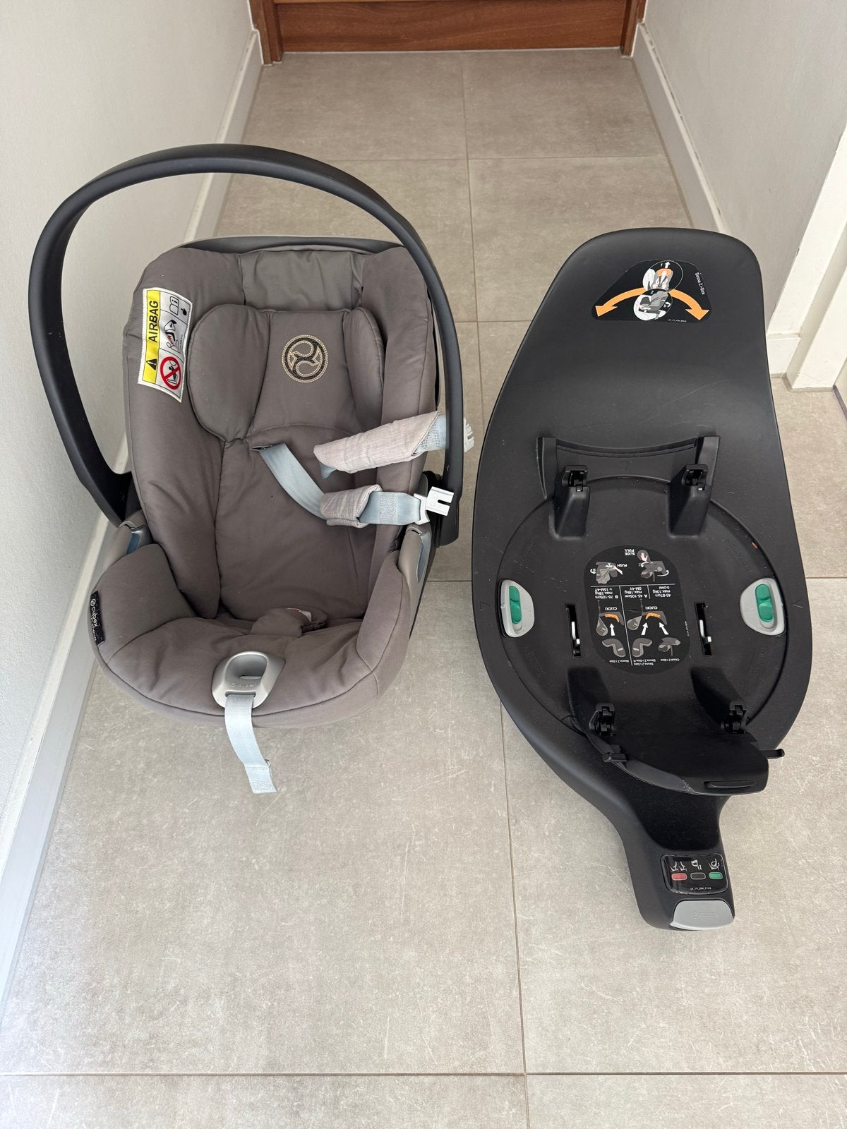 Cybex Cloud Z Platinum autostoel met Z Base - Grijs, Slaapstand, Zo goed als nieuw, Isofix, 0 t/m 13 kg