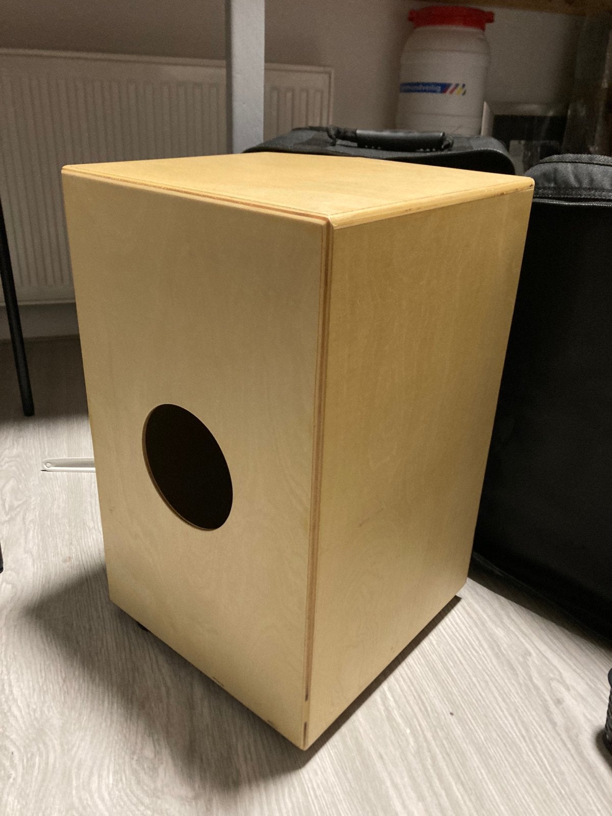 Cajon + Tas