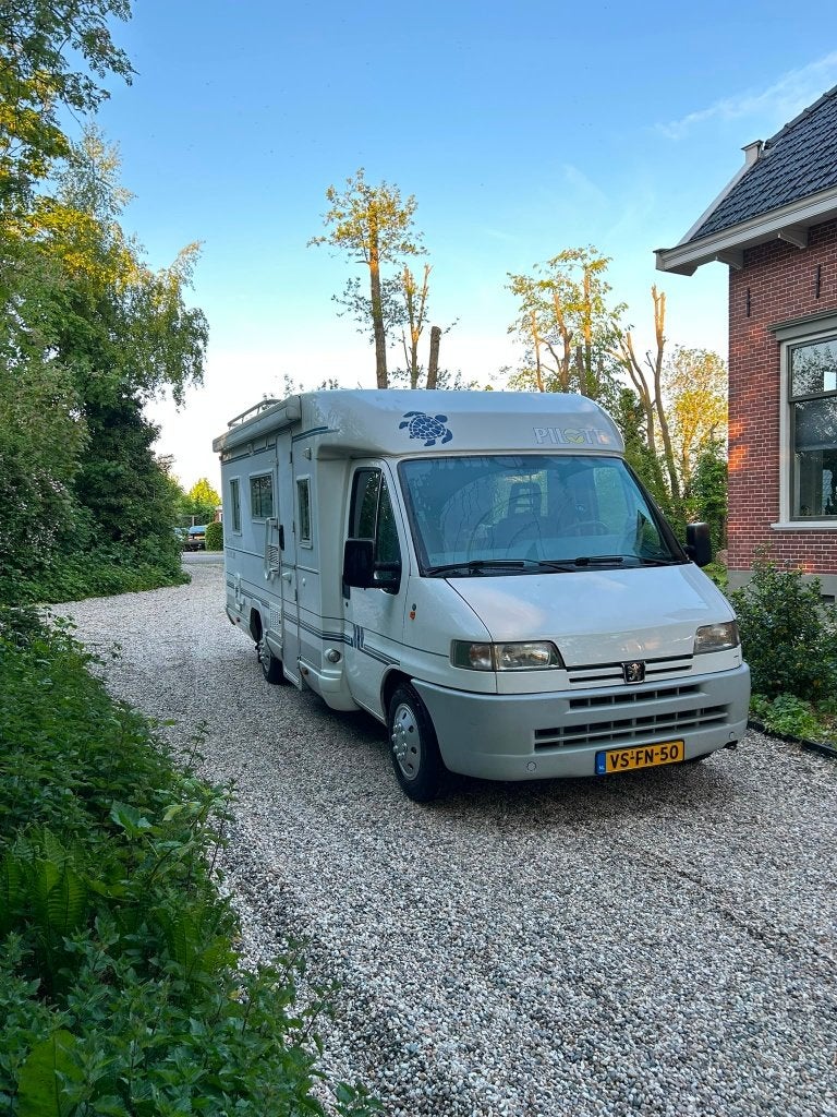 Pilote Pacific 68 | Dubbele Airco | Groot Onderhoud|APK 2027, Caravans en Kamperen, Chemisch toilet, Ringverwarming, Pilote, Particulier
