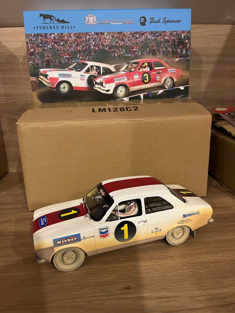 1:18 Ford Escort MK1 Rally Bud Spencer Terence Hill Limited, Hobby en Vrije tijd, Modelauto's | 1:18, Nieuw, Auto, Overige merken