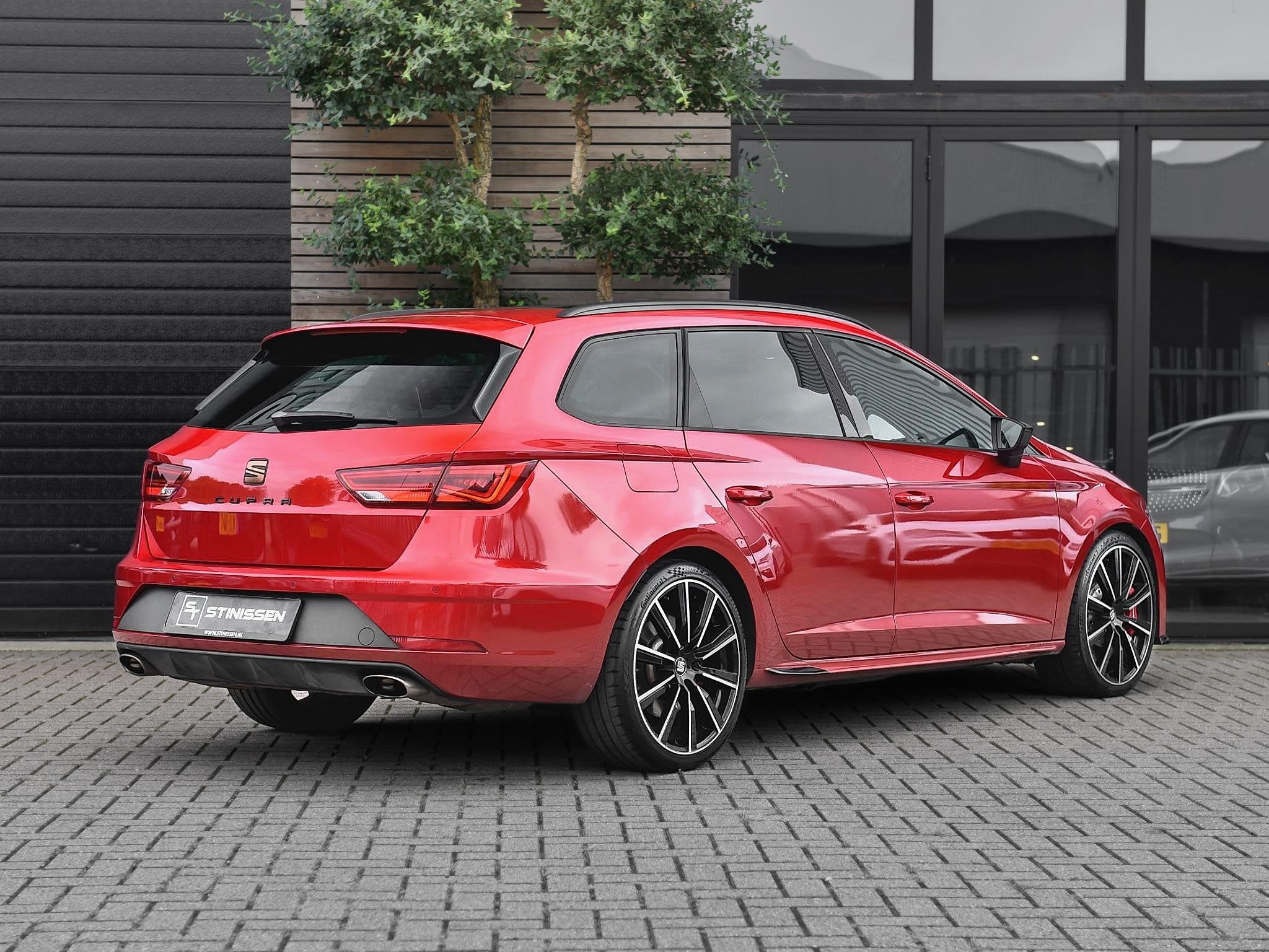 SEAT Leon ST 2.0 TSI 4DRIVE CUPRA Brembo Adaptive cruise Pan, Auto's, Automaat, 15 km/l, Gebruikt, 4 cilinders