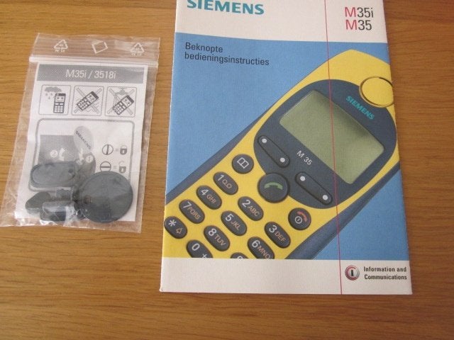 gebruiksaanwijzing mobiel siemens M35i/ M35 en afdekdopjes, Ophalen of Verzenden, Nieuw