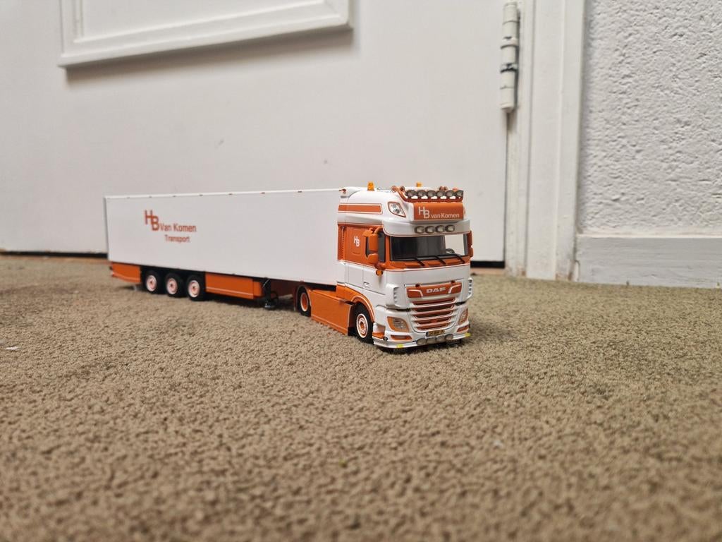 WSI Model Truck - Van Komen, Hobby en Vrije tijd, Overige merken, 1:50 of kleiner, Ophalen of Verzenden, Zo goed als nieuw