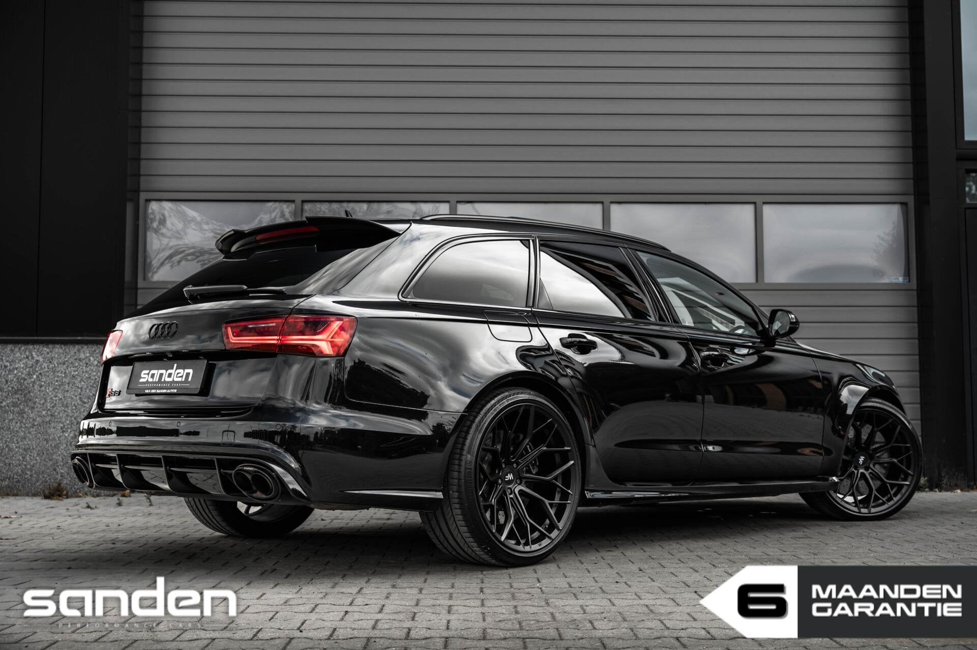 Audi RS6 4.0TFSI quattro Performance|Akra|Keramisch|B&O Adv, Auto's, Automaat, 3993 cc, Leder en Alcantara, 5 stoelen