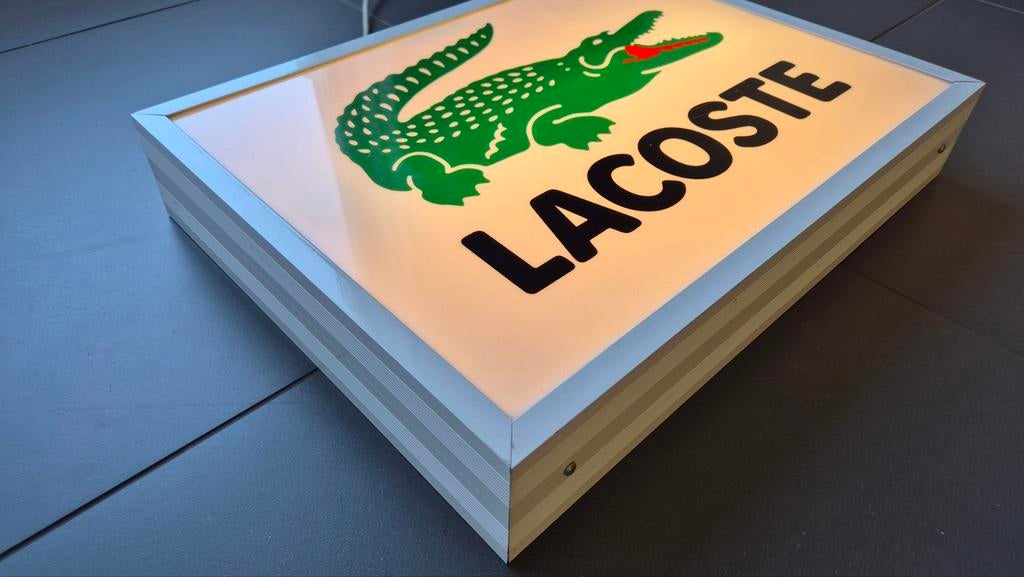 Lacoste Lichtreclame, Verzamelen, Ophalen of Verzenden, Zo goed als nieuw