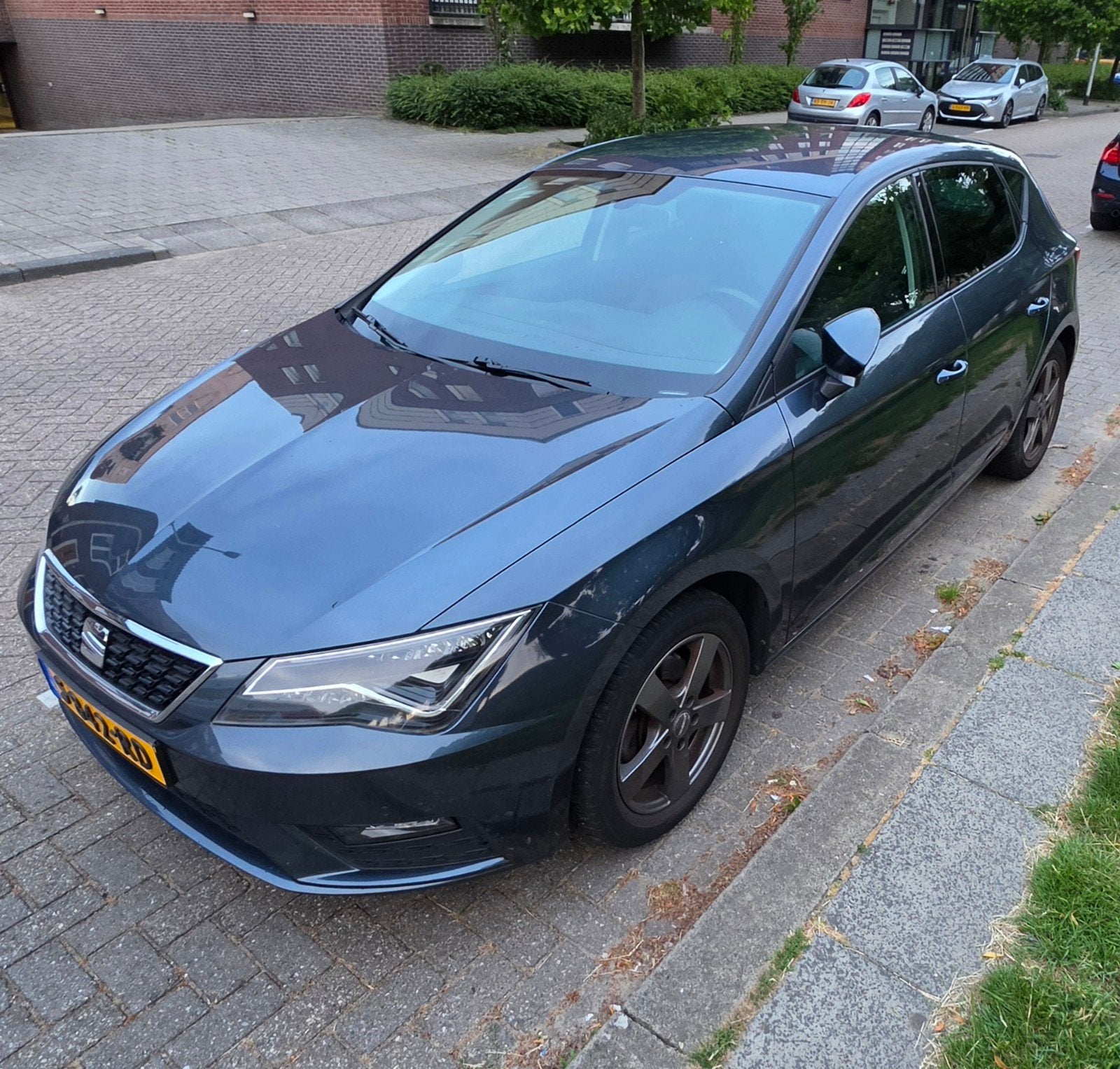 Seat Leon 1.5 TSI 130PK 2019 Grijs, Auto's, Seat, Leon, Airbags, Airconditioning, Android Auto, Apple Carplay, Bluetooth, Centrale vergrendeling