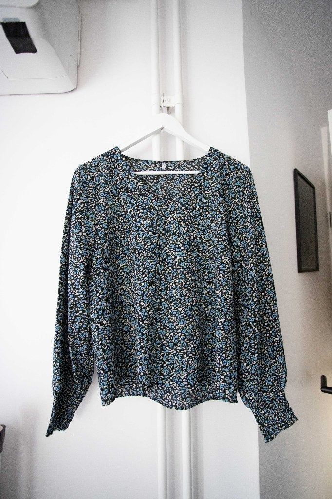 Blouse met blauw bloemenpatroon JDY maat S, Blauw, Ophalen of Verzenden, Zo goed als nieuw, Maat 36 (S)