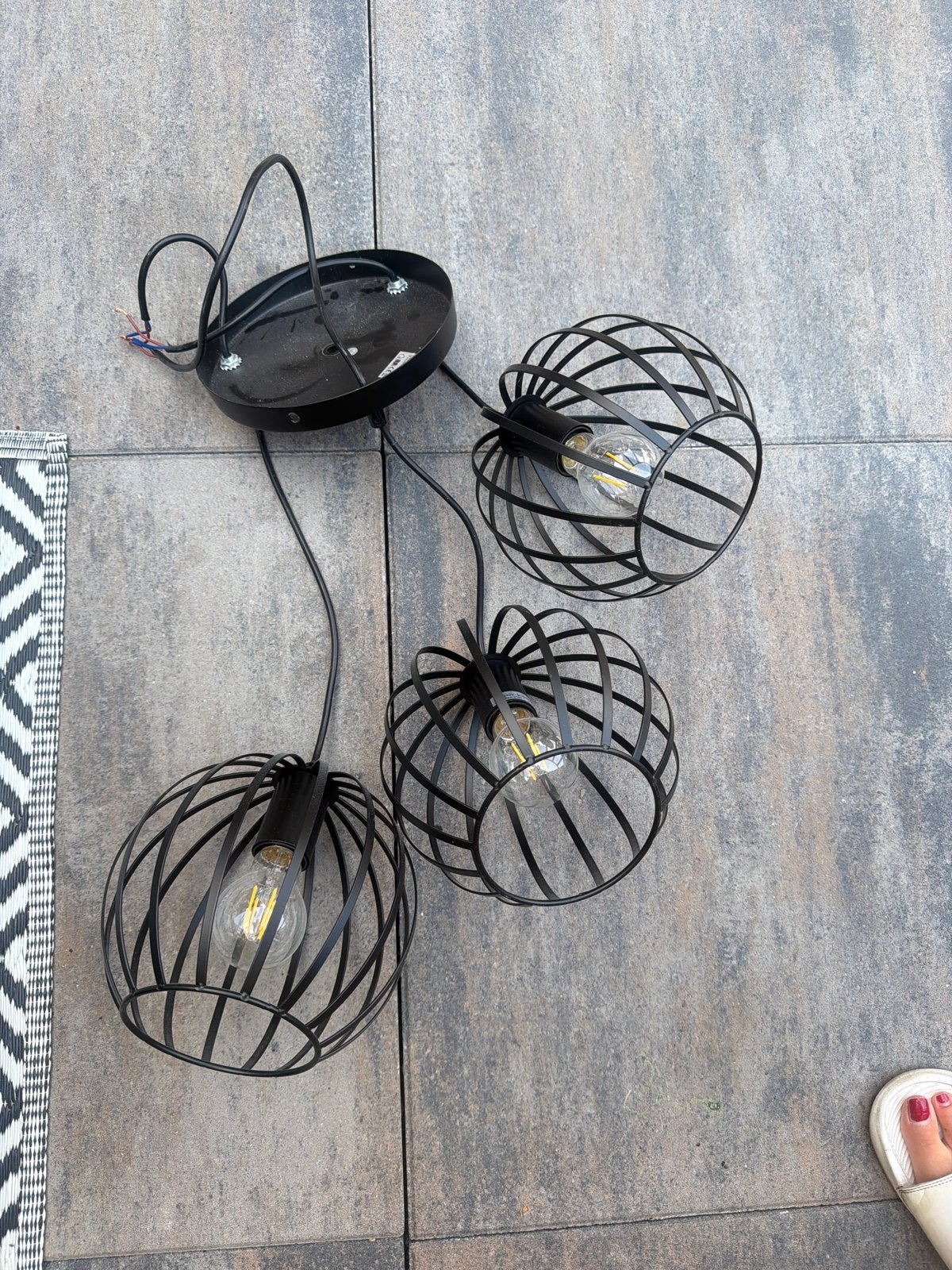 Zwarte hanglamp met 3 kooivormige lampenkappen, Ophalen, Gebruikt, Metaal, E27 (groot)