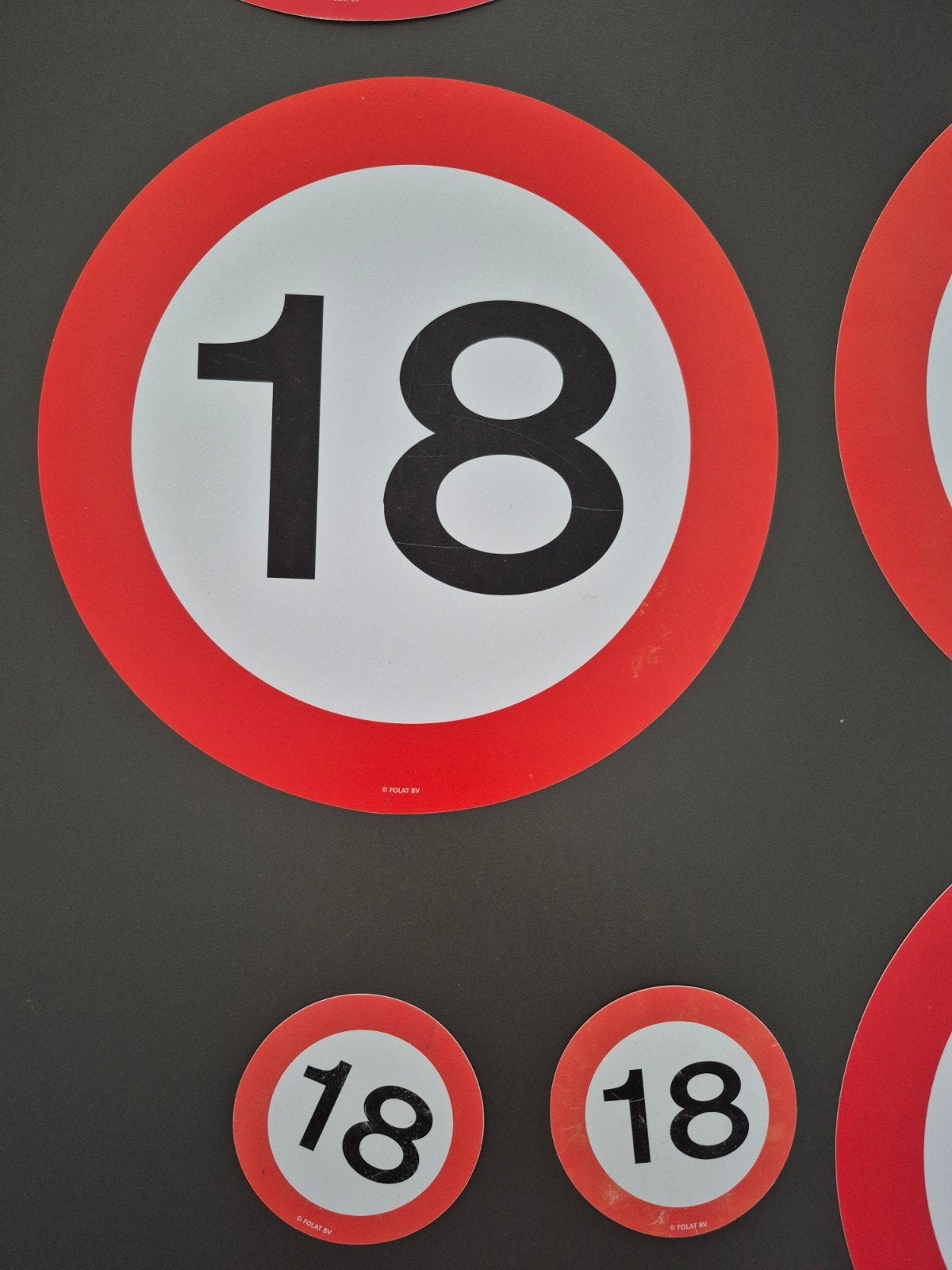18 jaar verjaardag versiering - Borden groot en klein, Ophalen of Verzenden, Nieuw, Versiering, Verjaardag