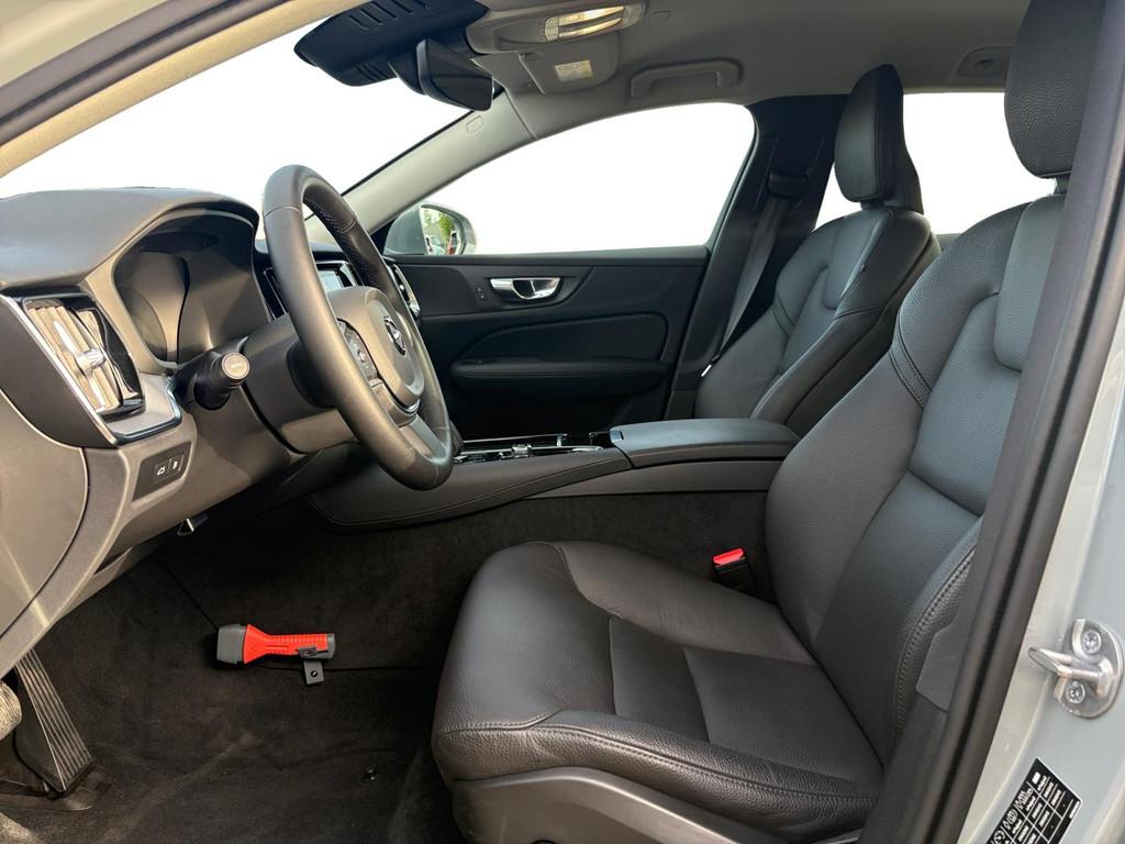 Volvo V60 2.0 T6 Plug-in hybrid AWD Essential Bright, Automaat, Gebruikt, Euro 6, 4 cilinders