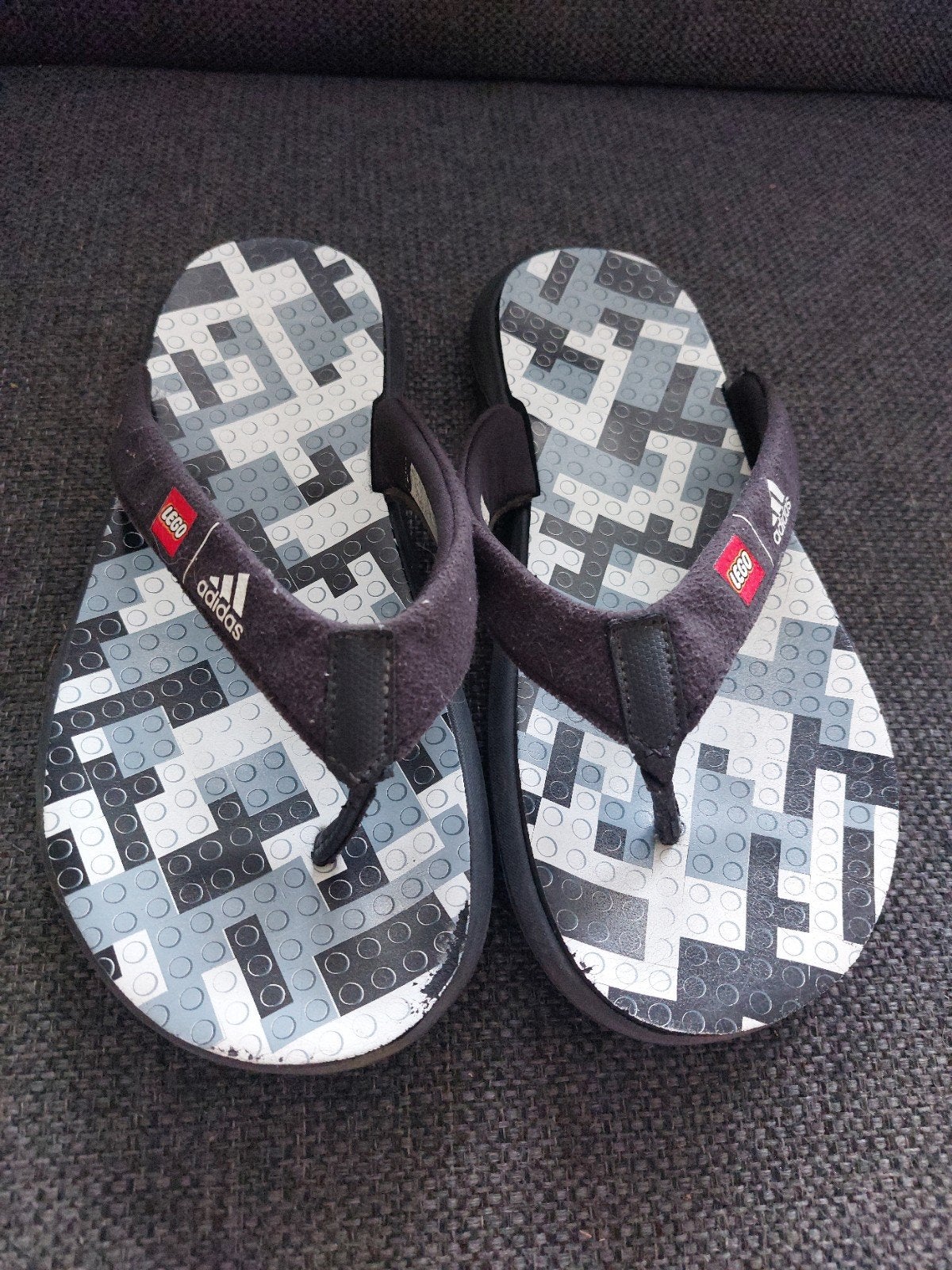 Adidas x Lego slippers - Maat 39/40, Ophalen of Verzenden