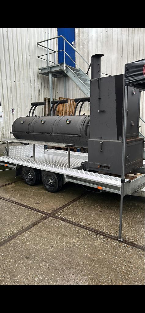 Professionele BBQ Trailer Smoker - Perfect voor evenementen, Ophalen, Gebruikt, Met accessoires