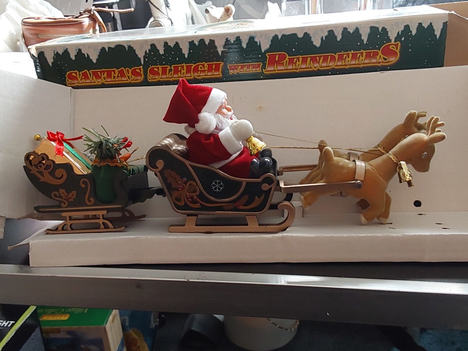 Kerstman op arreslee, Ophalen of Verzenden, Gebruikt