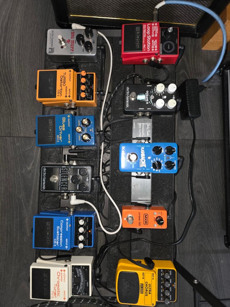 Gitaar pedals, Muziek en Instrumenten, Effecten, Zo goed als nieuw, Chorus, Delay of Echo, Distortion, Overdrive of Fuzz, Reverb