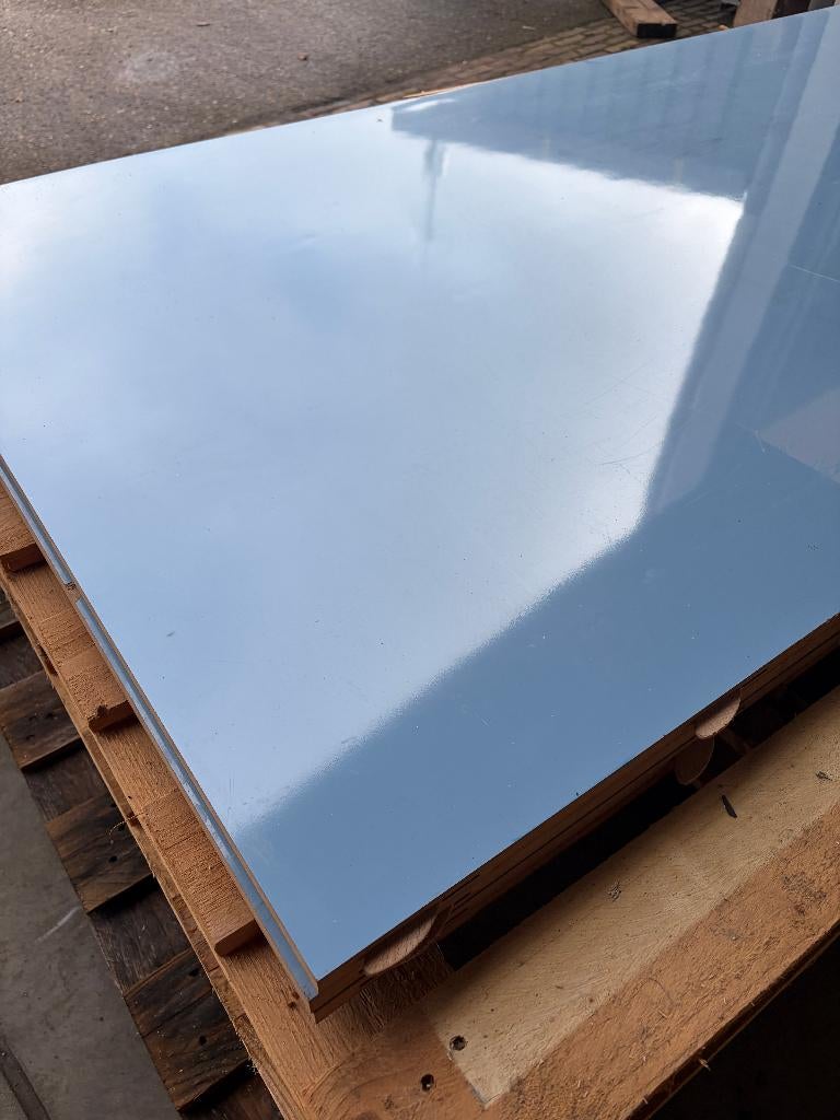 Vochtwerende V313 MDF platen met HPL afwerklagen ( 506 )