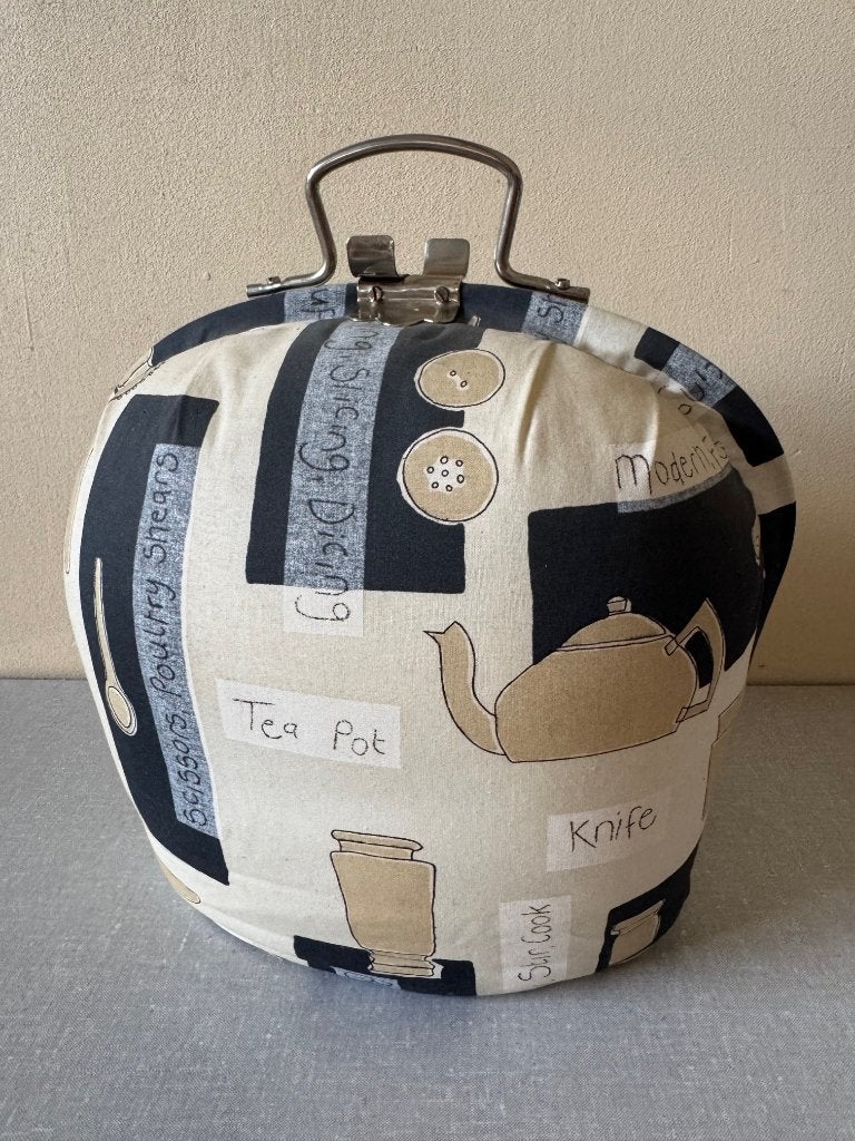 Z.G.A.N. theemuts met knipsluiting blauw - beige TEA POT, Huis en Inrichting, Overige typen, Ophalen of Verzenden, Zo goed als nieuw