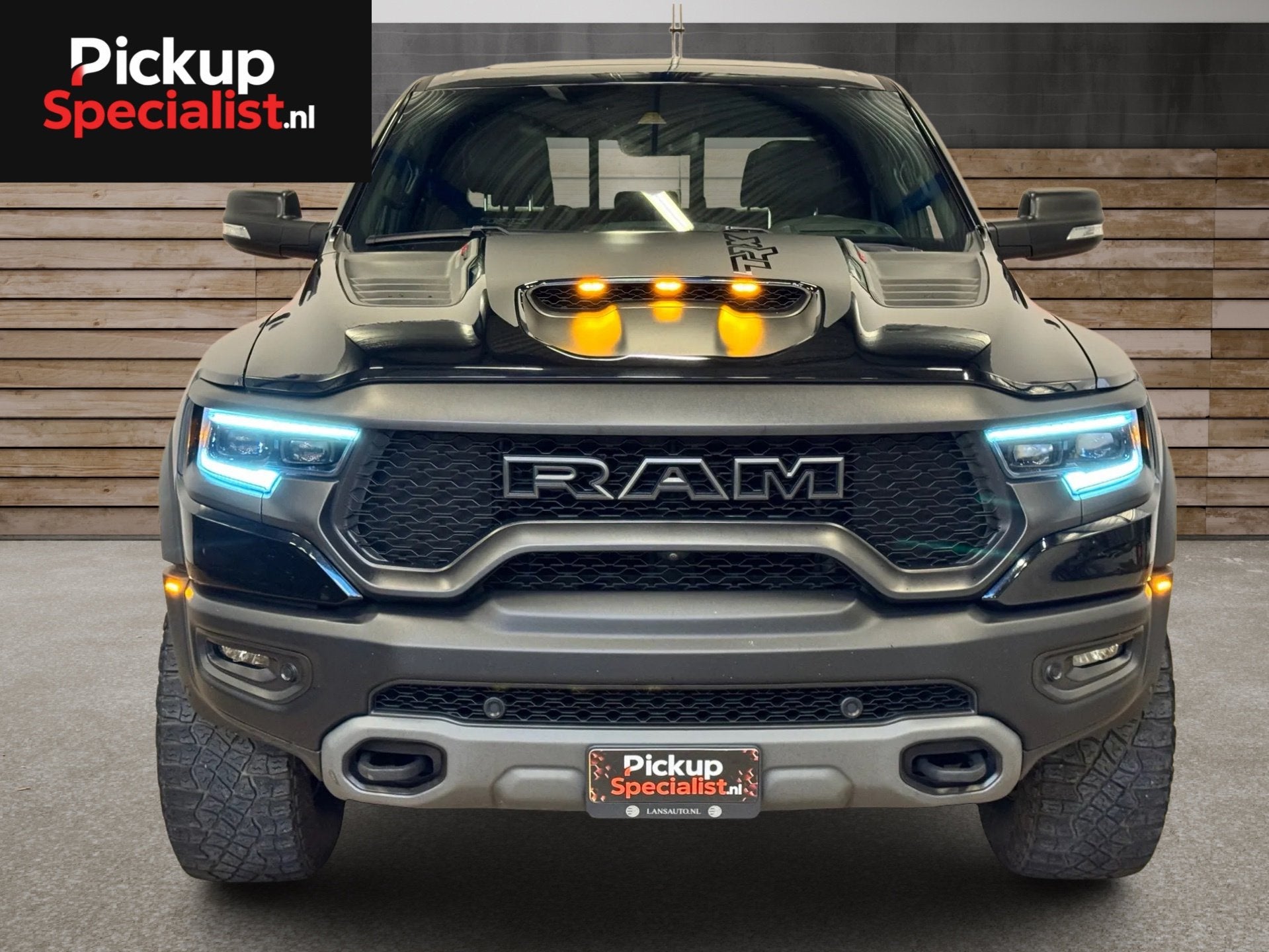 Dodge Ram 1500 6.2 V8 4x4 Crew Cab TRX , DIKSTE NL , PERFECT, Automaat, Dealer onderhouden, Gebruikt, Origineel Nederlands