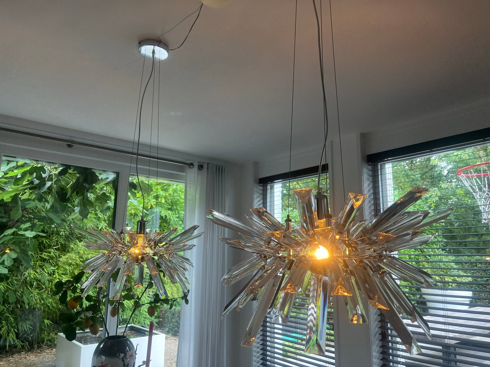 Moderne kroonluchter hanglamp 2 stuks, Zo goed als nieuw, Metaal, Moderne kroonluchter, E27 (groot)
