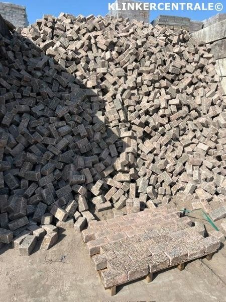 360m2 heide grijs betonklinkers keiformaat bkk bss, Tuin en Terras, Tegels en Klinkers, Bij dit gebruikte product niet meer te achterhalen.