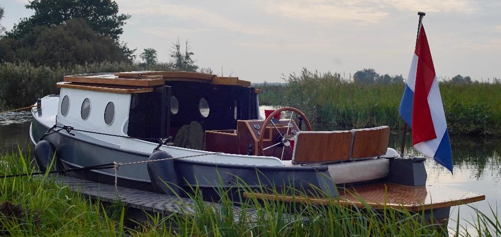 Unieke Beenhakker Vlet 700 Cabin - Toersleper - Motor in bun, Watersport en Boten, Ophalen, Staal, Binnenboordmotor, Zo goed als nieuw