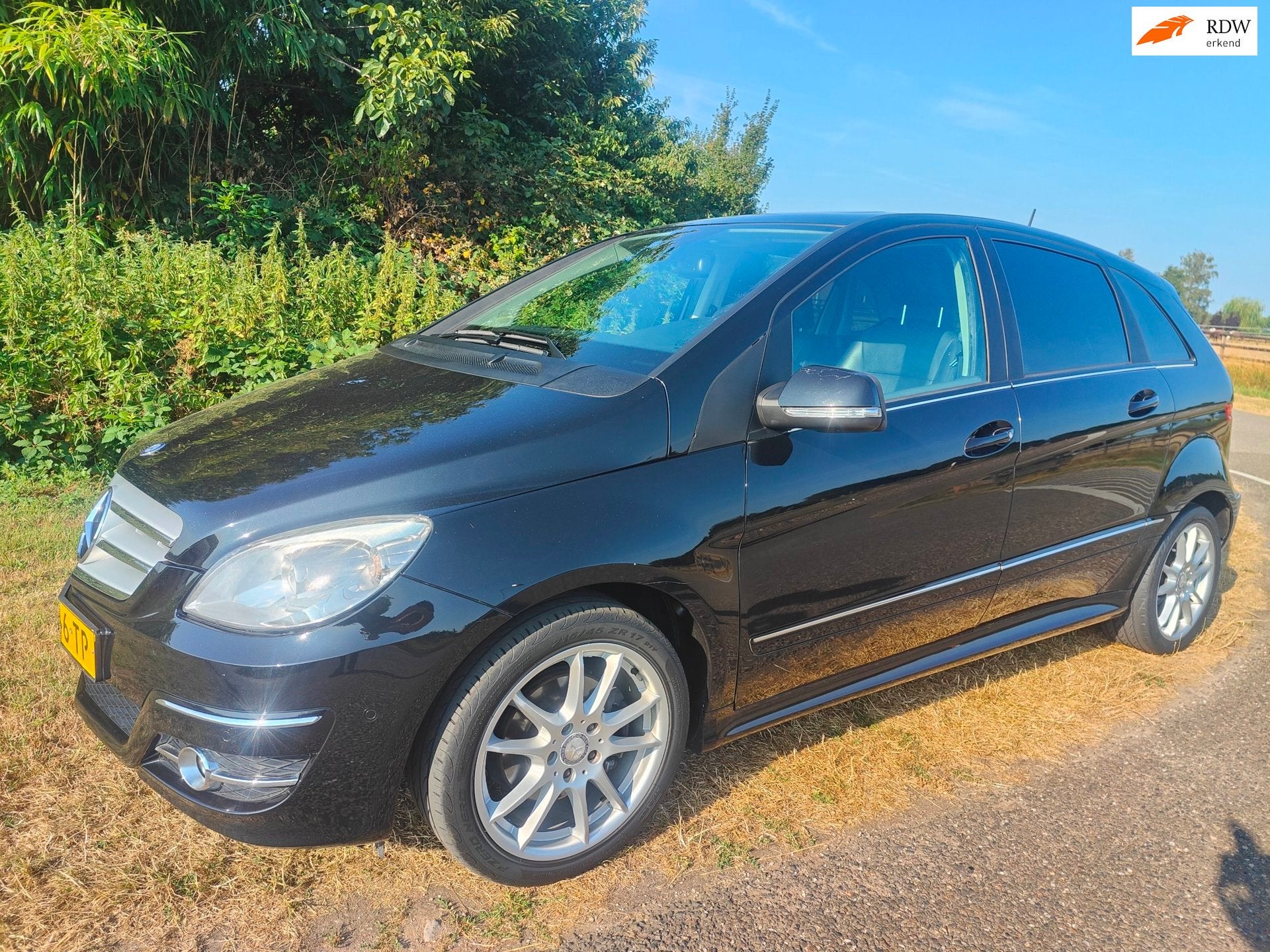 Mercedes-Benz B-klasse 200 Turbo, Gebruikt, 4 cilinders, Leder en Stof, Zwart