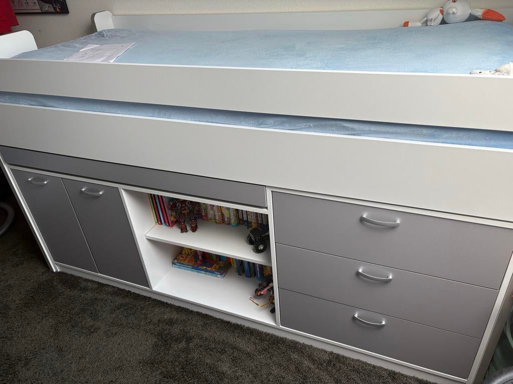 Hoogslaper met kastruimte en uitschuifbaar bureau, Ophalen, Gebruikt, Eenpersoons, 200 cm