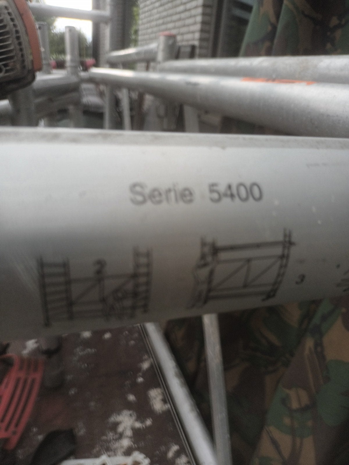Altrex  rolsteiger 0,752,02,8, Doe-het-zelf en Verbouw, Ophalen of Verzenden, Gebruikt, Rolsteiger of Kamersteiger, 2 tot 5 meter