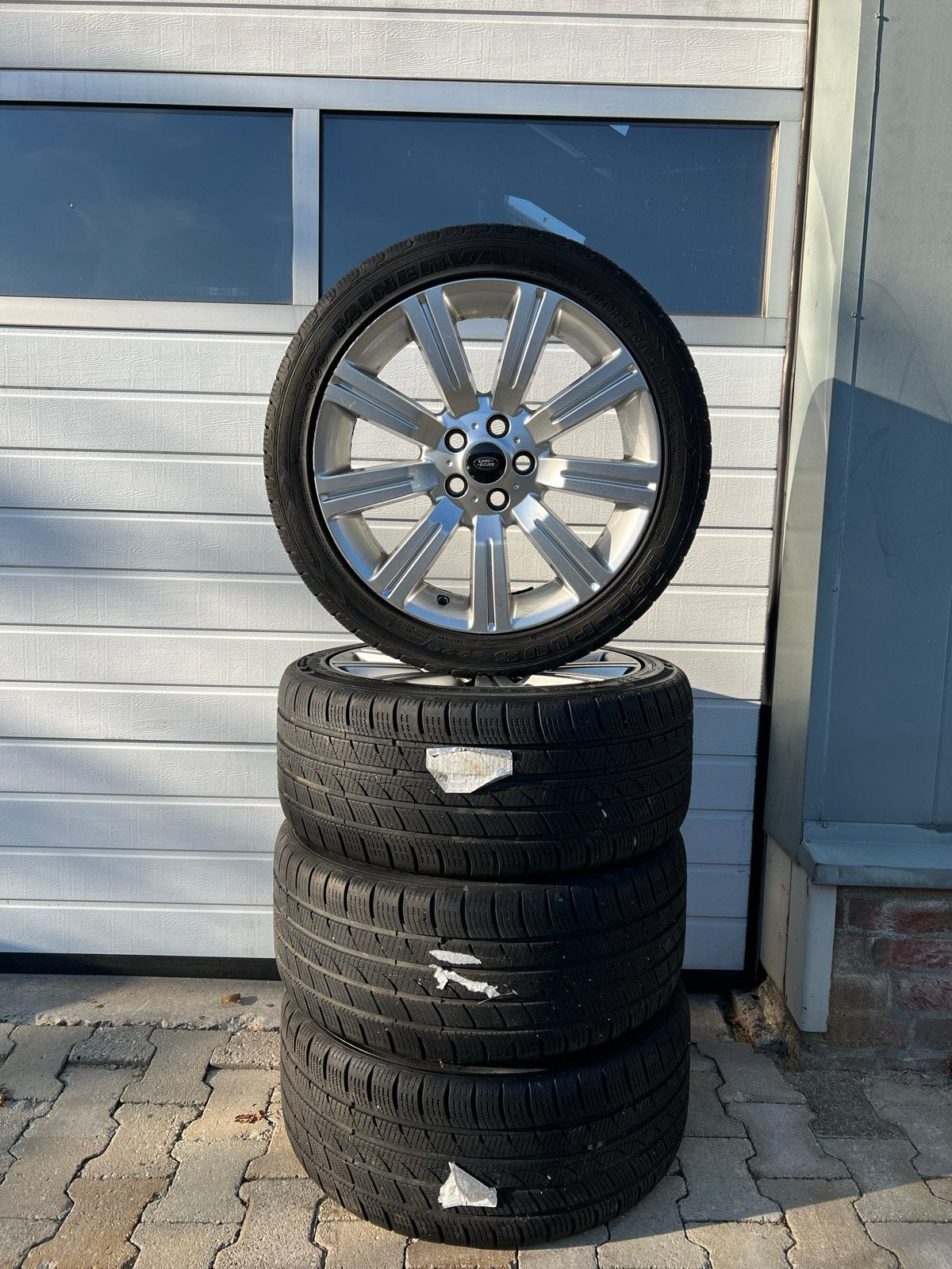 Land Rover/ Range Rover velgen, 20inch gloednieuwe banden!!, Auto-onderdelen, Ophalen, Gebruikt, 275 mm, Banden en Velgen