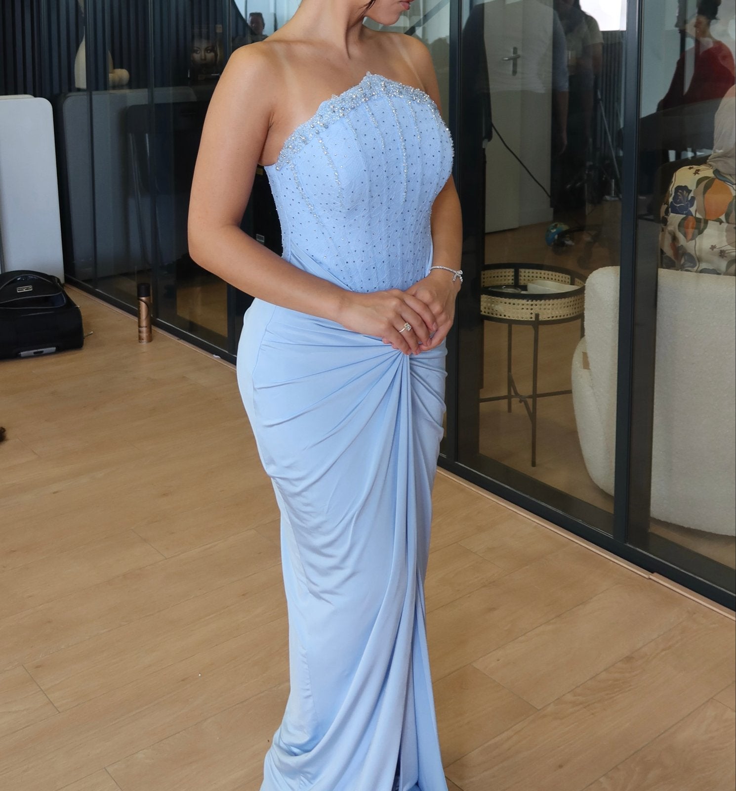 Elegante lichtblauwe galajurk met pailletten, Galajurk, Blauw, Ophalen of Verzenden, Zo goed als nieuw